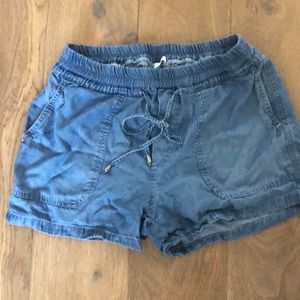 Splendid chambray shorts. .